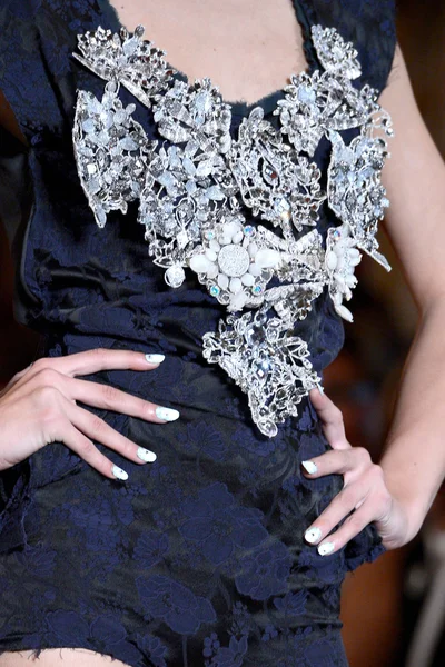 Look 14